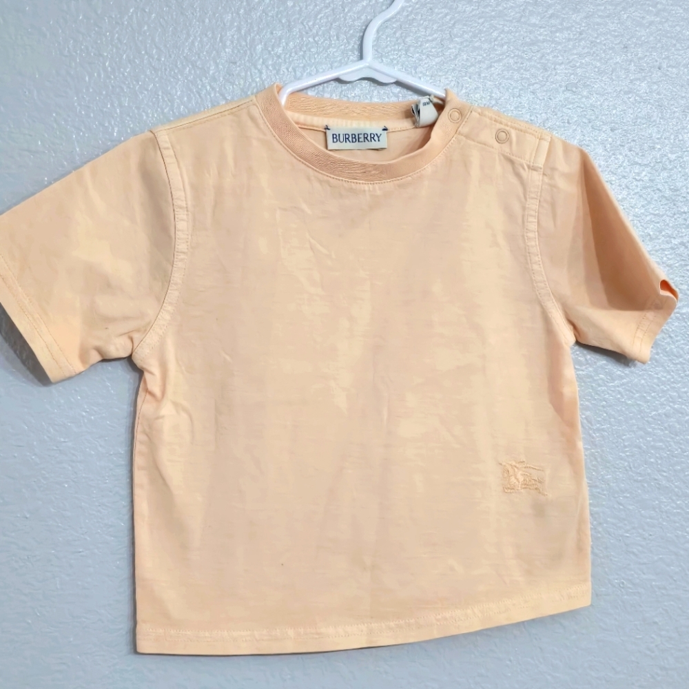 Burberry Kids Peach T-Shirt. Size 12 Months.  Nwt